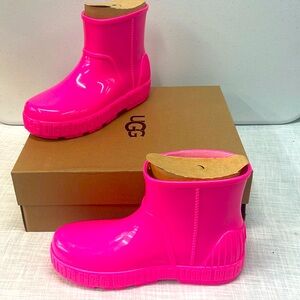 UGG Drizlita Rain Boots size 9 New in box
